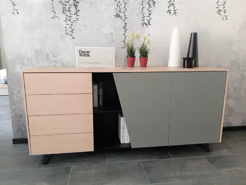 Madia Diagonal di Tomasella a prezzi outlet