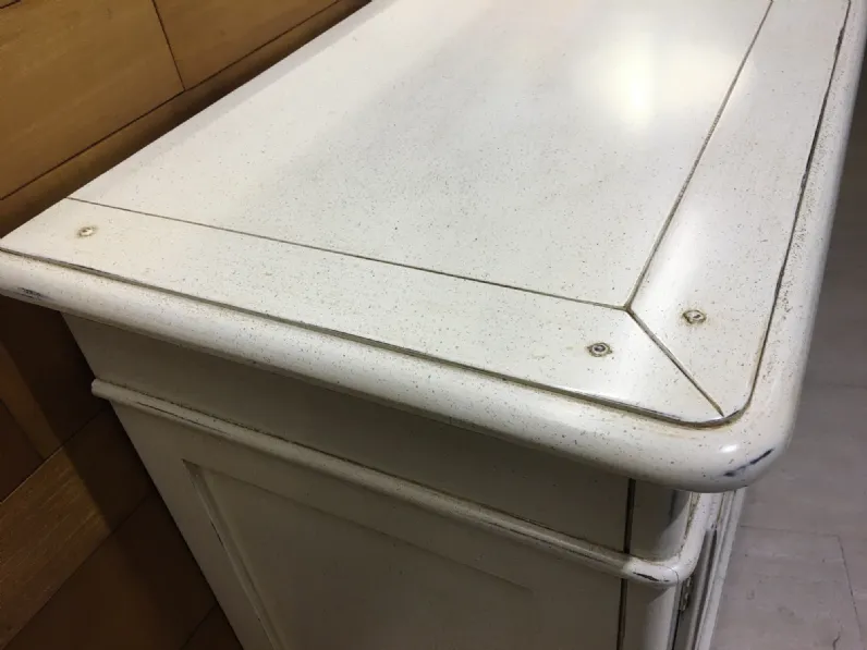 Madia Estense di Tiferno a prezzi outlet
