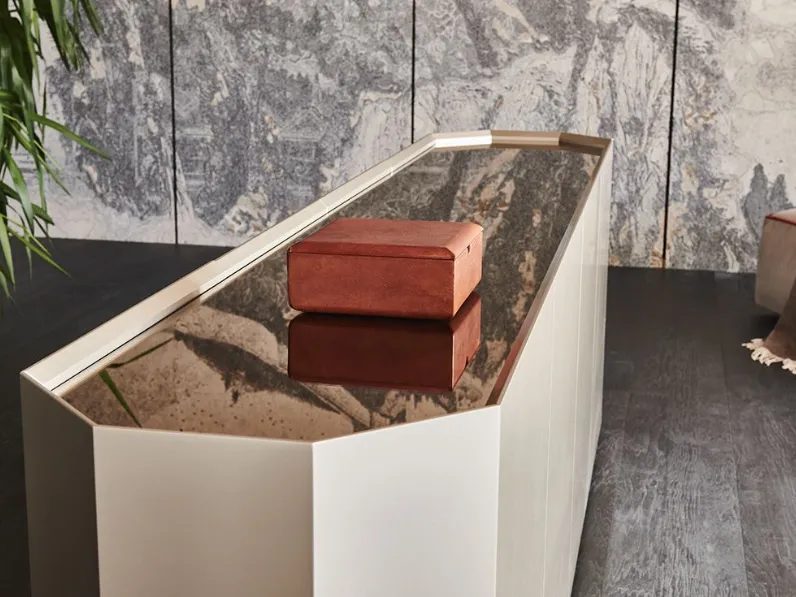Madia in stile design Chelsea di Cattelan italia scontata 
