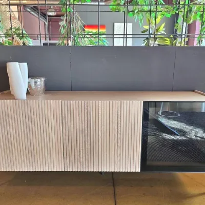 Madia di Devina nais in legno Madia zero22 devina nais  a prezzo riservato 