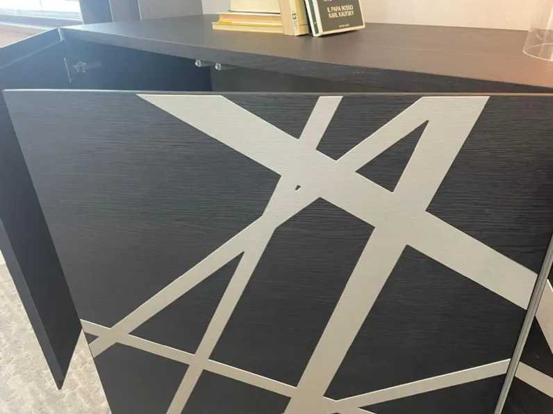 Madia 555 di Voltan in stile design scontata -25%