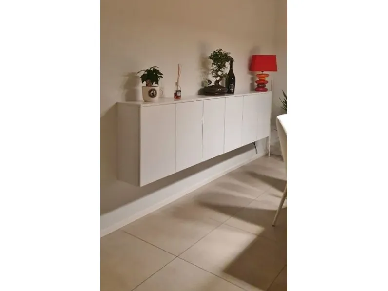 Madia Madia bianca sospesa di Mirandola nicola e cristano in stile