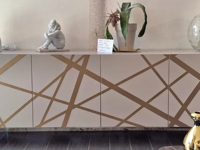 Madia in stile design Madia voltan di Voltan a prezzo scontato