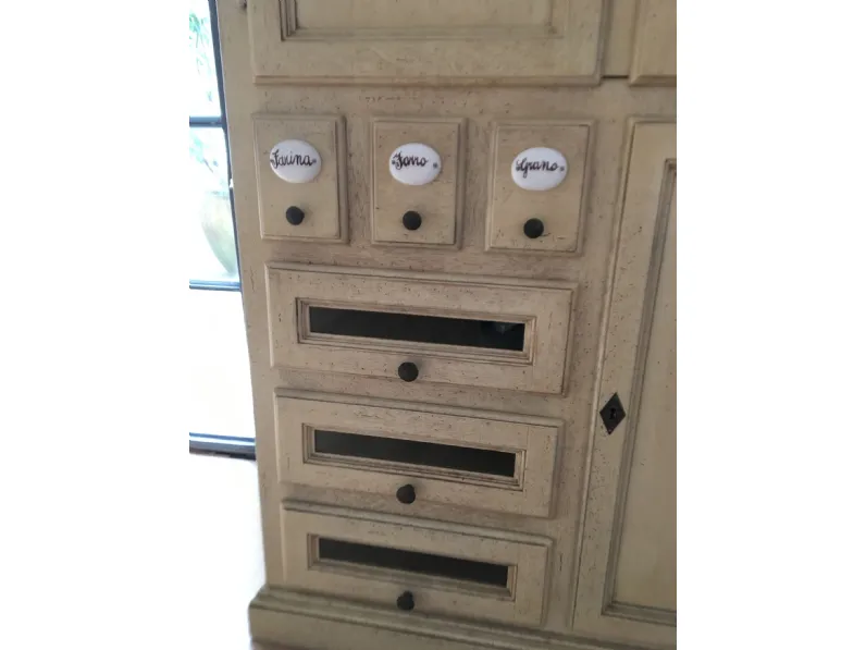 Madia modello Credenza di Artigianale a PREZZI OUTLET