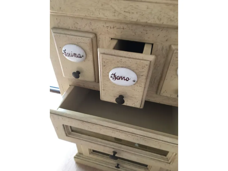 Madia modello Credenza di Artigianale a PREZZI OUTLET