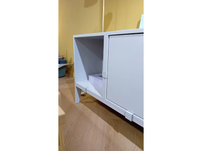 Madia in stile design Stacked madia by muuto di Collezione esclusiva a prezzo scontato