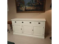 Madie Devina Nais CREDENZA