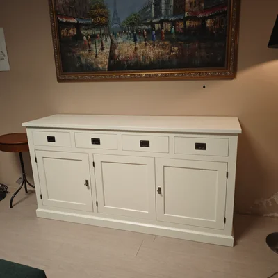 Madie Devina Nais CREDENZA