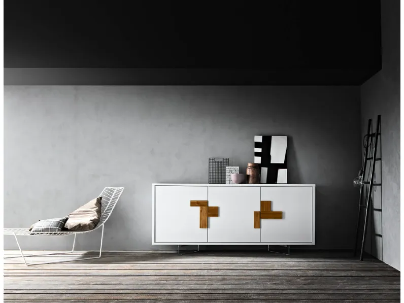 Madia in stile moderno Swing laccata di Mobilia web a prezzo scontato
