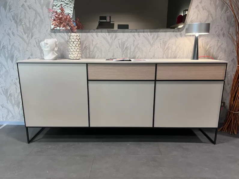 Madia Vinci di Tomasella in stile moderno scontata -37%