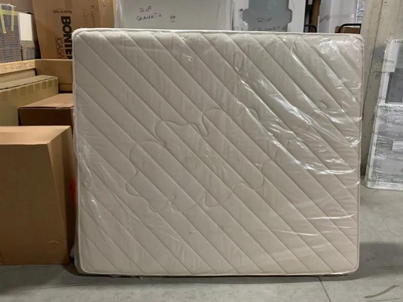 Materasso Venus Poltrona frau molle insacchettate  a prezzo scontato