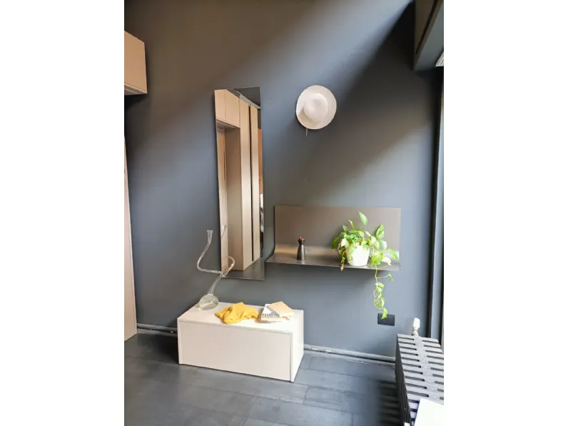 Mobile ingresso Senza maniglia modello moderno Ingresso sfoglia geometrika di Pianca in offerta
