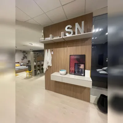 Mobile per un ingresso moderno modello Cv 520 ingresso cinquanta3  di Battistella a prezzo Outlet
