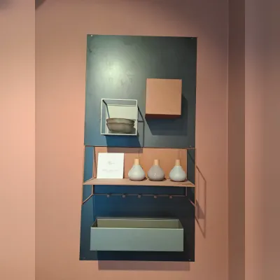 Mobile per un ingresso design modello Perete ingrasso di Ronda design a prezzo Outlet