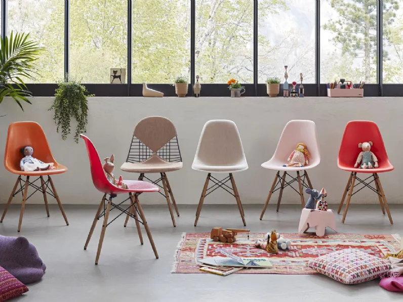 Eames elephant  in stile design a prezzo ribassato