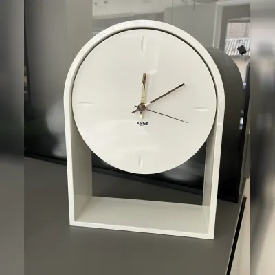 Oggettistica moderna Air du temps di Kartell scontata del 40%