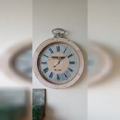 Oggettistica classica Grand hotel di Artigianale scontata del 25%