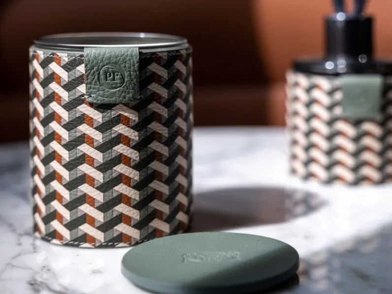 Oggettistica design Weavers home fragrance di Poltrona frau a prezzo scontato