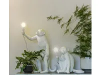 Scopri la Monkey Lamp White Seletti con uno SCONTO IMPERDIBILE! Ideale per l'arredamento di un architetto.