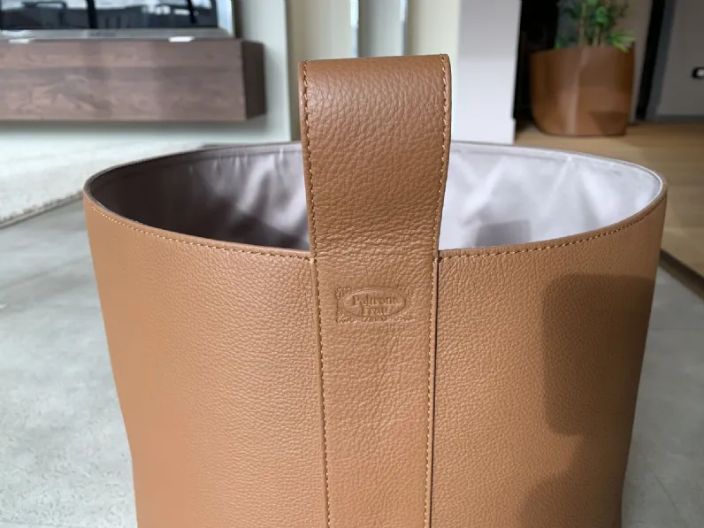 Oggettistica moderna Leather basket di Poltrona frau 