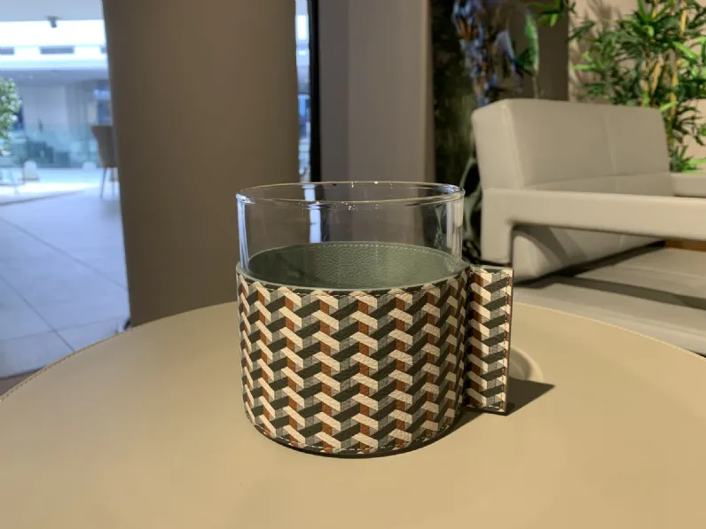 Oggettistica modello Leather pot di Poltrona frau a prezzo ribassato 