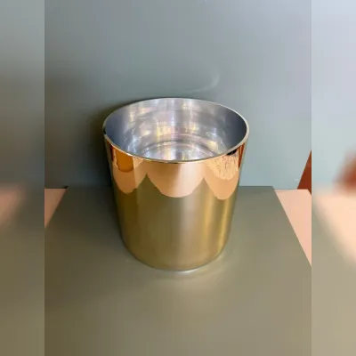 Oggettistica design Vaso cilindrico dorato di Artigianale a prezzo ribassato