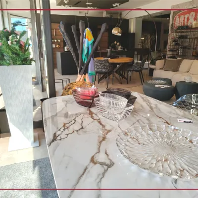 Oggettistica moderna U shine di Kartell a prezzo ribassato