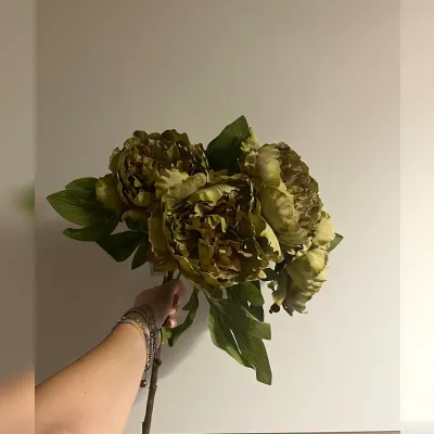 Oggettistica design modello Peonie fiori finti a prezzo conveniente