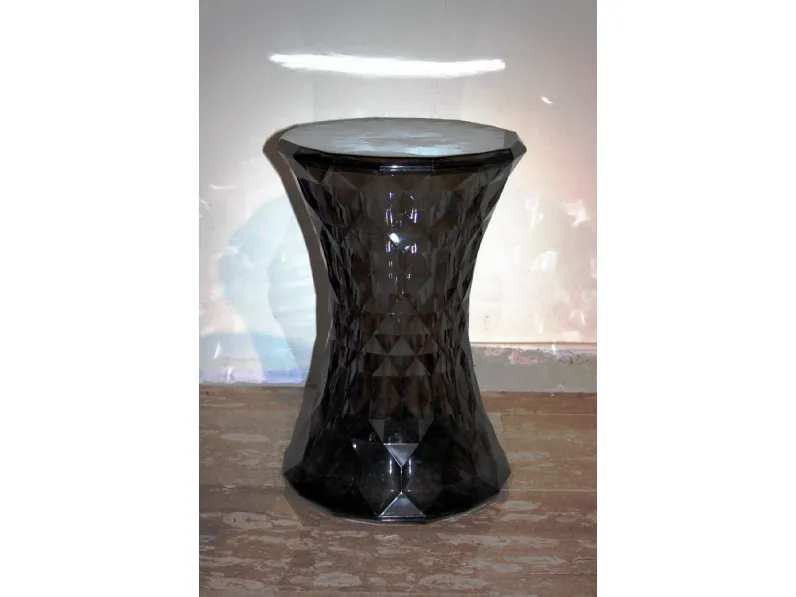 Sgabello da soggiorno Stone  Kartell in Offerta Outlet