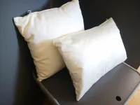 Set due cuscini decorativi Flou in stile design a prezzo ribassato