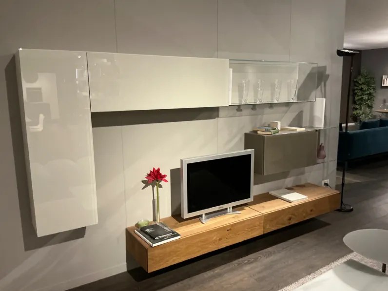 Parete attrezzata 36e8 Lago in stile design a prezzo scontato