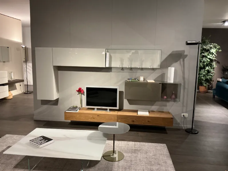 Parete attrezzata 36e8 Lago in stile design a prezzo scontato