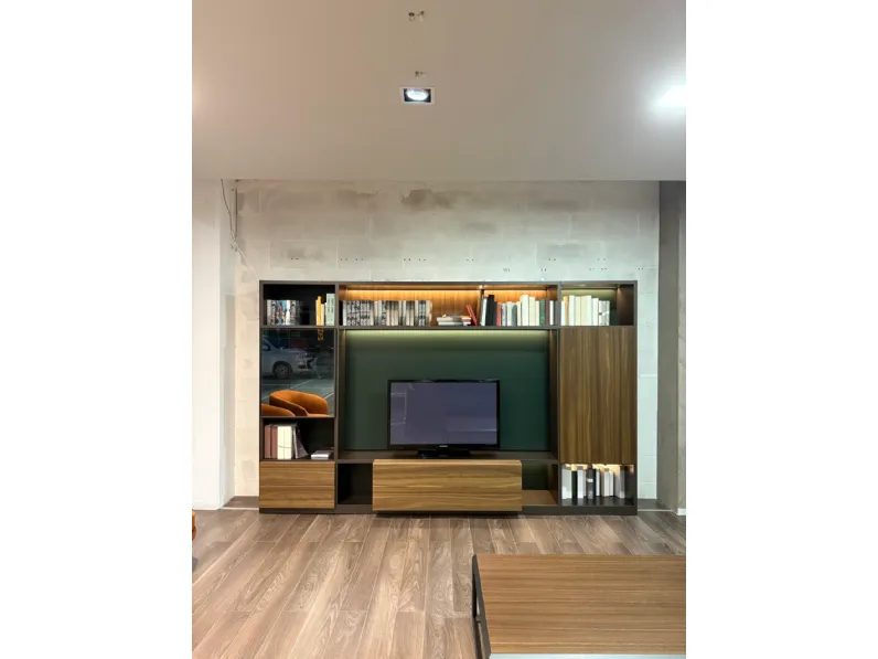 Parete attrezzata 505 up system Molteni & c in stile moderna a prezzo ribassato
