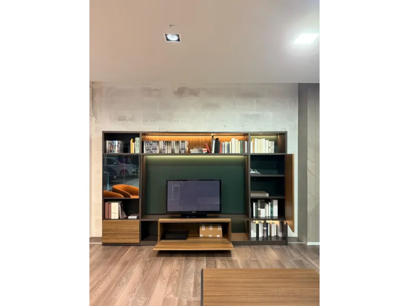 Parete attrezzata 505 up system Molteni & c in stile moderna a prezzo ribassato