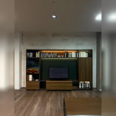 Parete attrezzata 505 up system di Molteni & c scontata del 40%