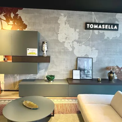 Parete attrezzata At134 della firma Tomasella con uno sconto esclusivo