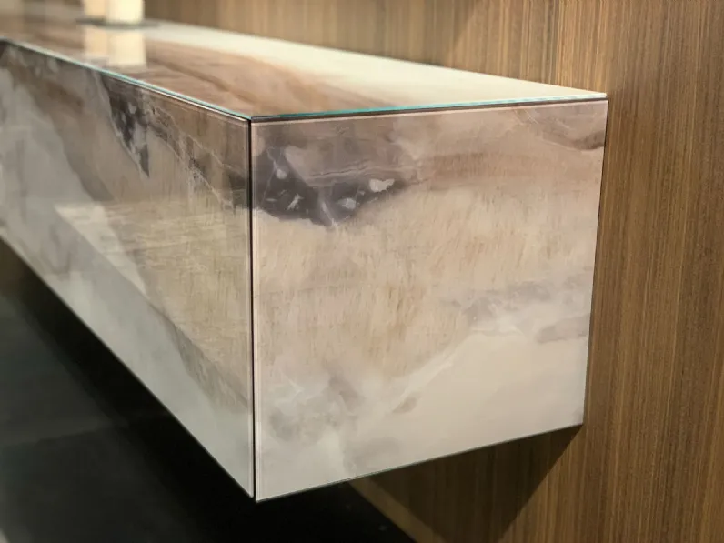 Richiedi ora il prezzo della parete attrezzata Materia 36e8 + glass storage di Lago 