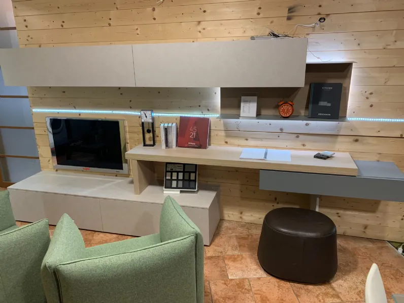 Parete attrezzata Parete 380 di Tomasella in OFFERTA OUTLET