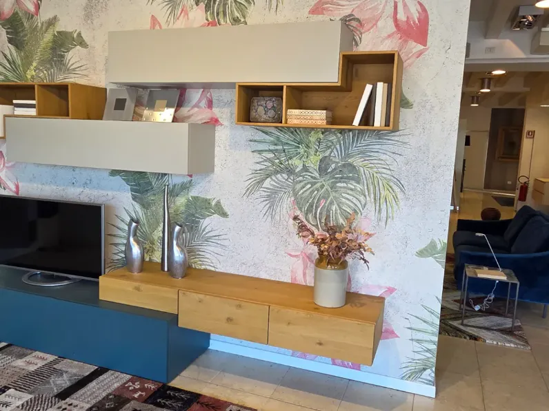 Mobile soggiorno modello Parete soggiorno tv laccata e rovere  di Sangiacomo a PREZZI OUTLET