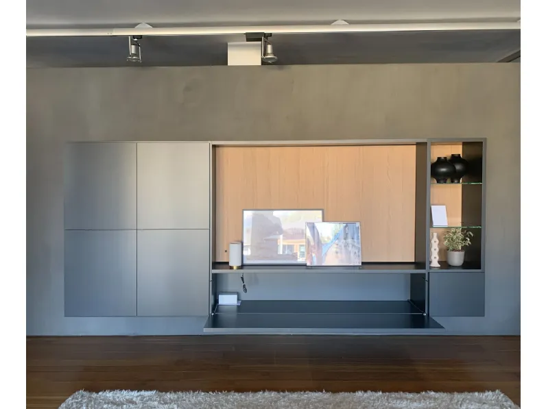 Parete attrezzata 505 up  del marchio Molteni & c con uno sconto esclusivo