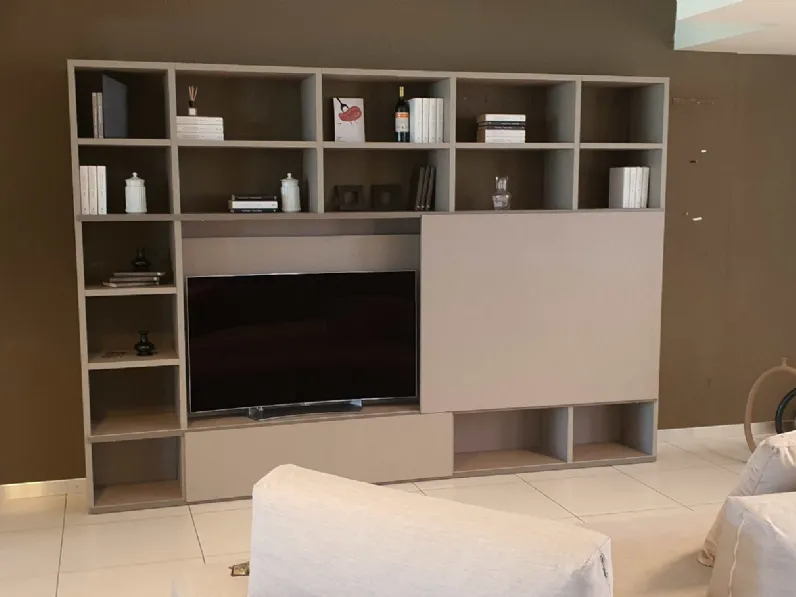 Parete attrezzata Atlante 2020 Tomasella in stile design a prezzo ribassato