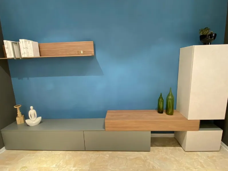 Parete attrezzata Atlante Tomasella in stile design a prezzo scontato approfittane ora!