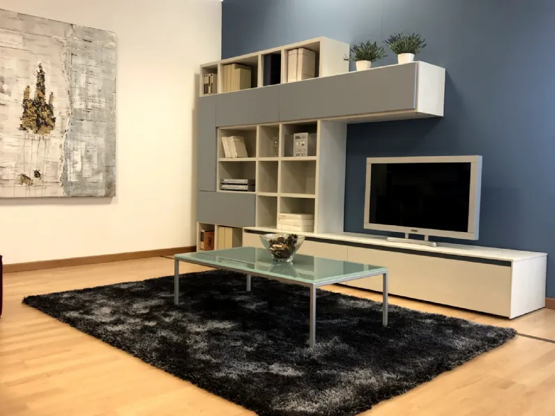 Parete attrezzata Day Novamobili in stile design a prezzo scontato