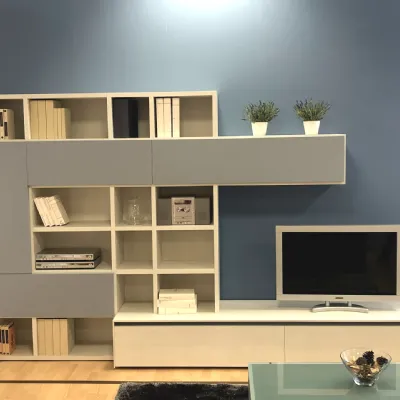 Parete attrezzata Day di Novamobili scontata del 50%