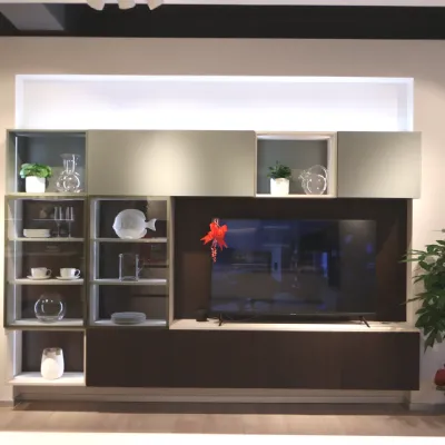 Parete attrezzata Iconica della marca Veneta cucine con un ribasso esclusivo