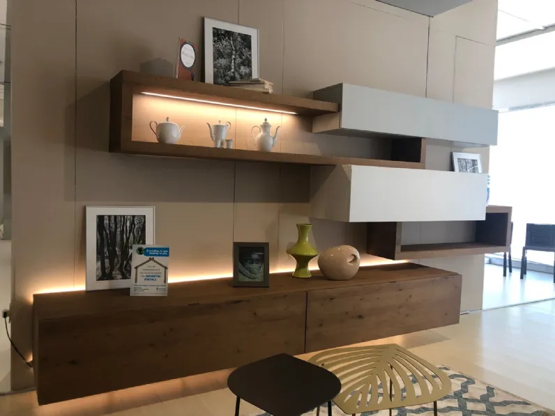 Parete attrezzata in stile design Lampo di Sangiacomo a prezzo Outlet