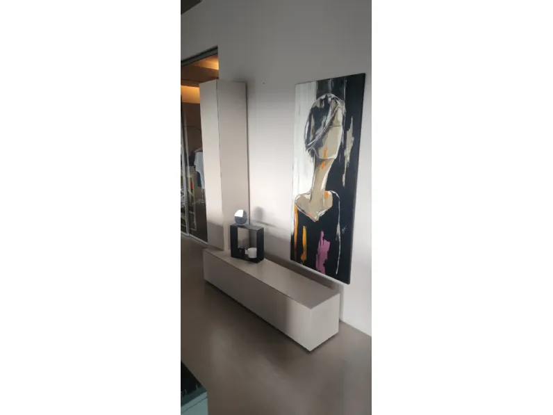 Parete attrezzata in stile design Regolo 180 di Minotti a prezzo scontato 