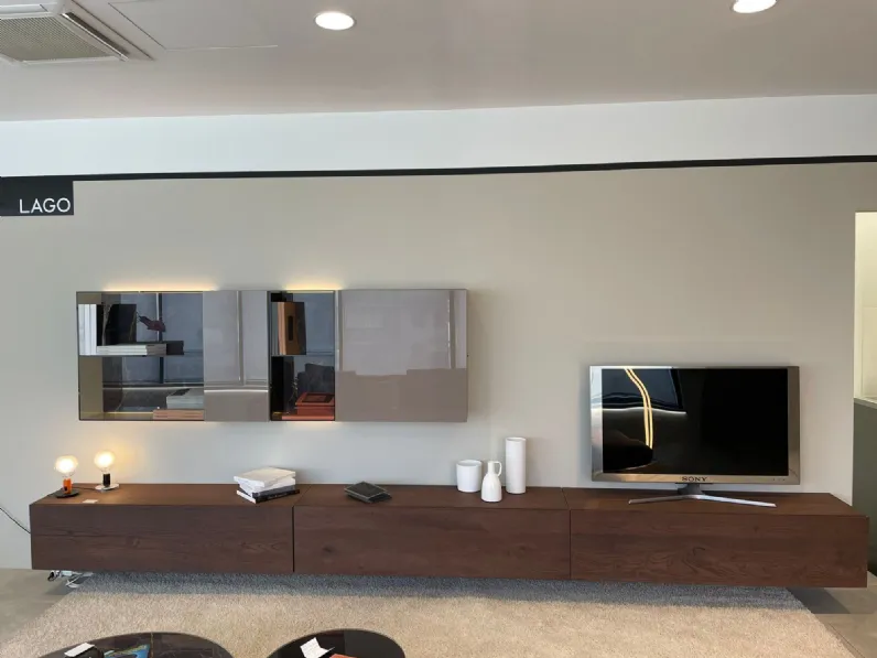 Parete attrezzata in stile moderna 36e8 di Lago in Offerta Outlet 