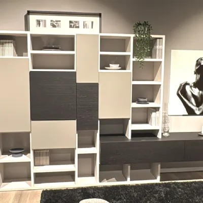 Parete attrezzata Lampo del marchio La casa moderna con uno sconto esclusivo