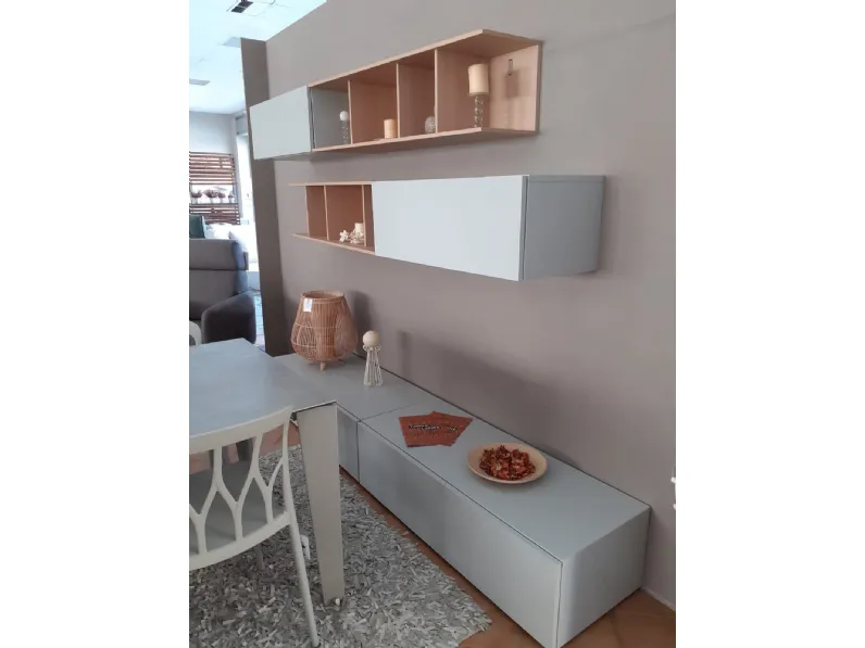 Parete attrezzata Live del marchio Morassutti con un ribasso esclusivo